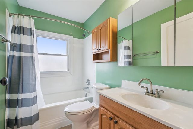 3723 Kencrest Drive, Cedar Rapids, IA 52402