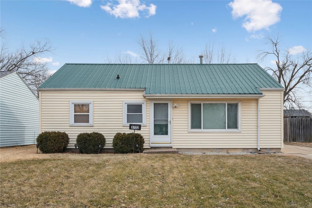3723 Kencrest Drive, Cedar Rapids, IA 52402