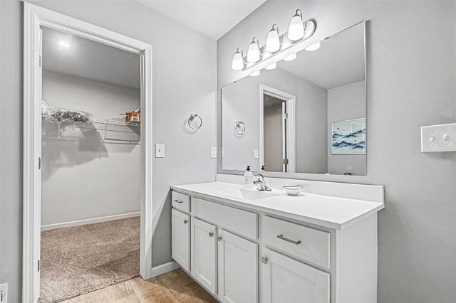 553 N Cygnet Lake Drive, Benton Harbor, MI 49022