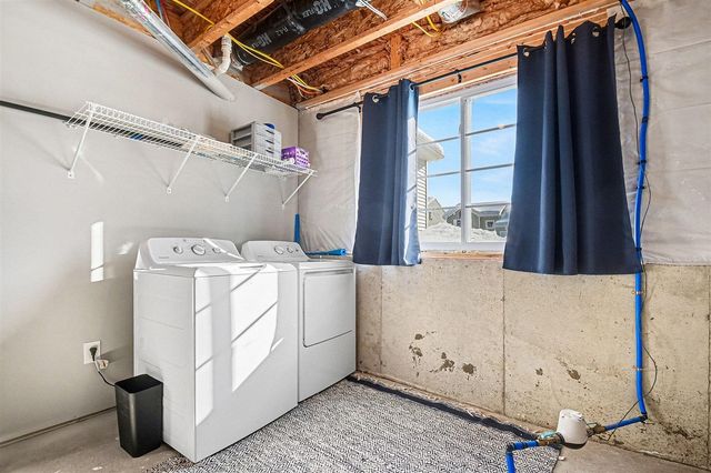 553 N Cygnet Lake Drive, Benton Harbor, MI 49022