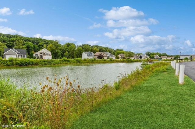 553 N Cygnet Lake Drive, Benton Harbor, MI 49022