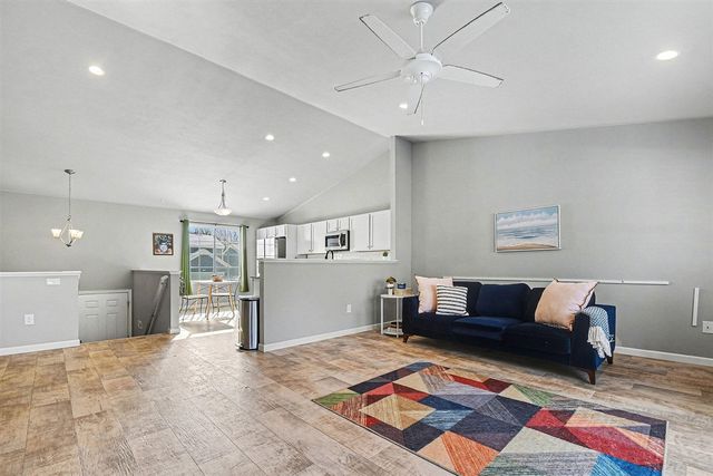 553 N Cygnet Lake Drive, Benton Harbor, MI 49022