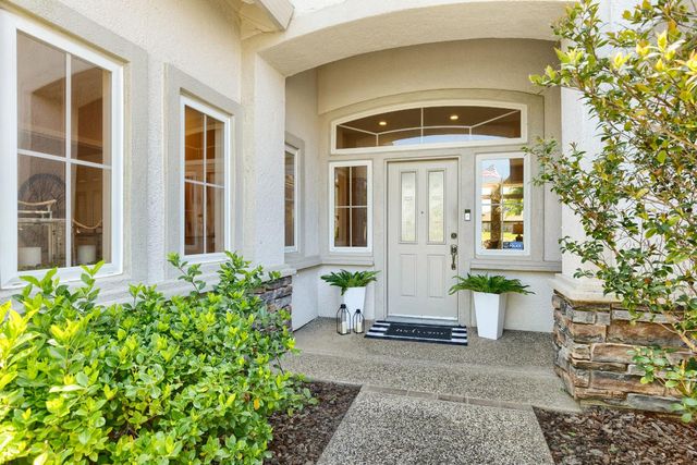 7108 Secret Garden Loop, Roseville, CA 95747