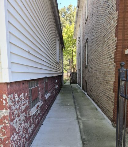 5247 S May Street, Chicago, IL 60609