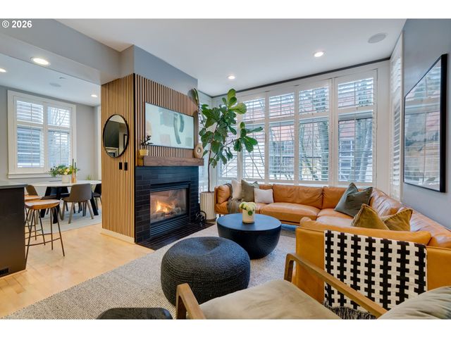 752 Nw 12TH Ave, Portland, OR 97209