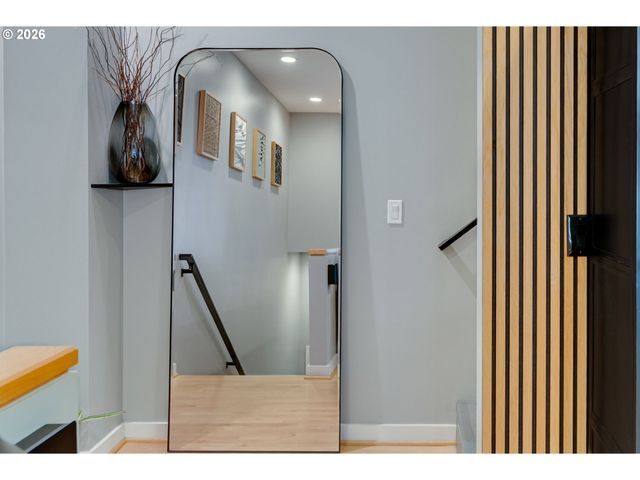 752 Nw 12TH Ave, Portland, OR 97209