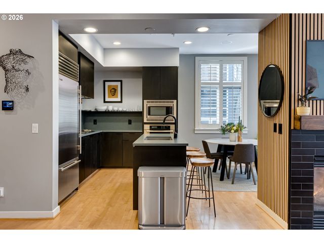 752 Nw 12TH Ave, Portland, OR 97209