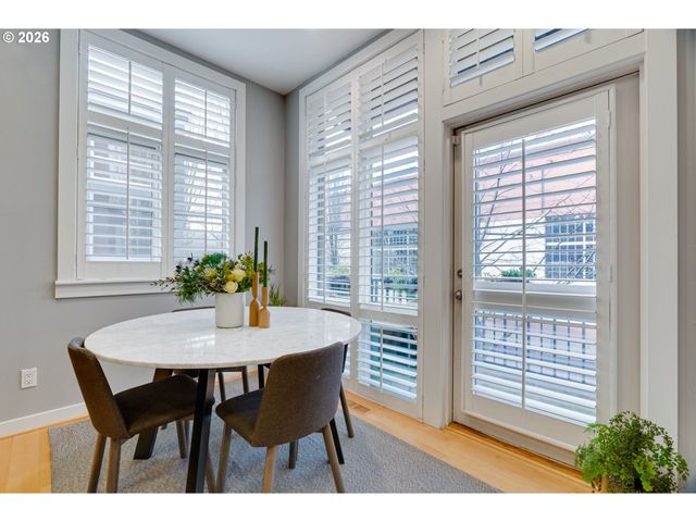 752 Nw 12TH Ave, Portland, OR 97209