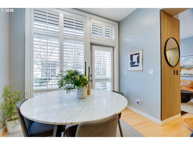 752 Nw 12TH Ave, Portland, OR 97209