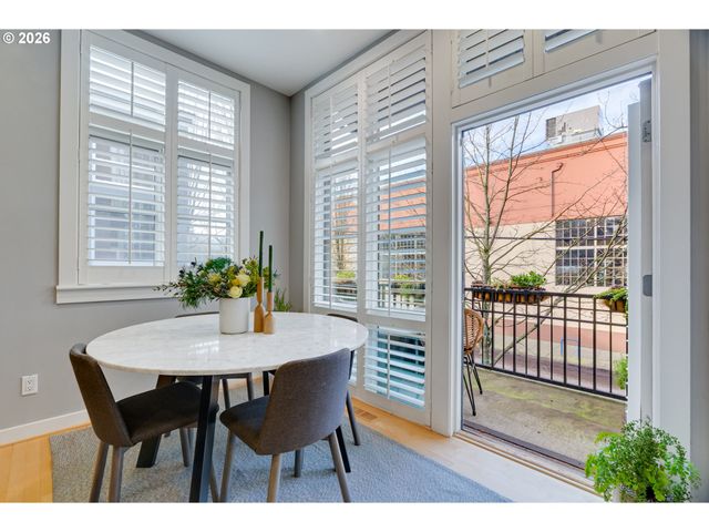 752 Nw 12TH Ave, Portland, OR 97209