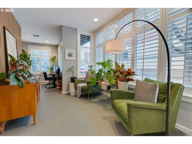 752 Nw 12TH Ave, Portland, OR 97209