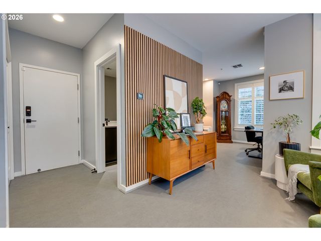 752 Nw 12TH Ave, Portland, OR 97209