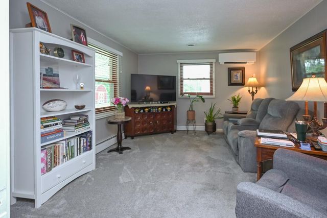 1738 DEBRA LANE, Green Bay, WI 54302