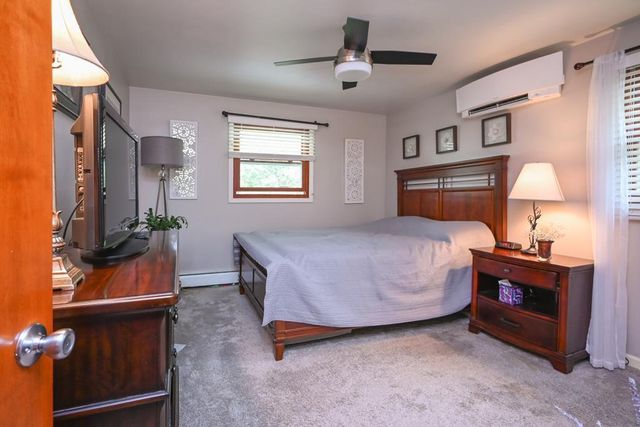 1738 DEBRA LANE, Green Bay, WI 54302