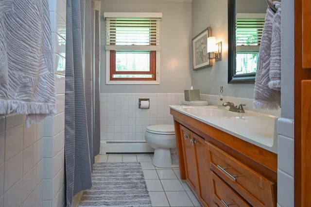1738 DEBRA LANE, Green Bay, WI 54302