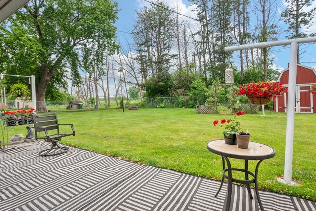 1738 DEBRA LANE, Green Bay, WI 54302