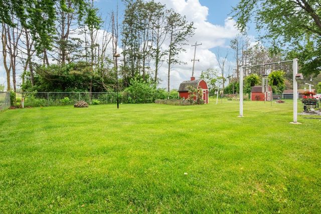 1738 DEBRA LANE, Green Bay, WI 54302
