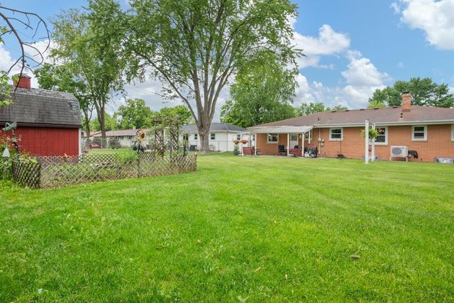 1738 DEBRA LANE, Green Bay, WI 54302