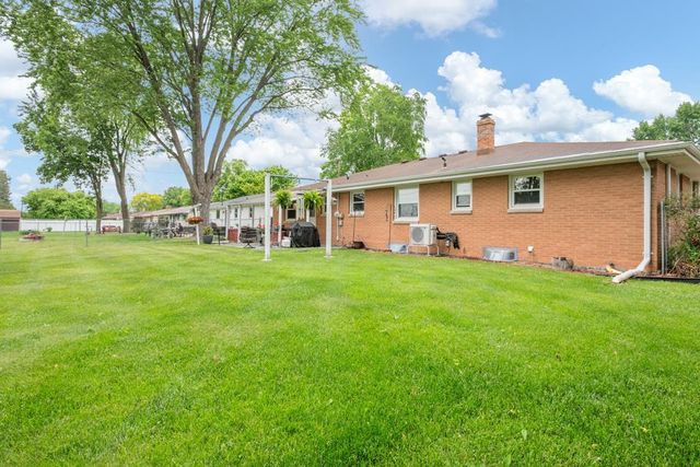 1738 DEBRA LANE, Green Bay, WI 54302