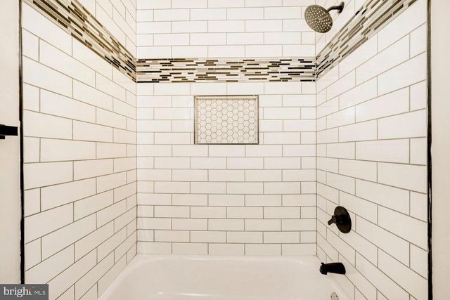 2764 THE ALAMEDA, Baltimore, MD 21218