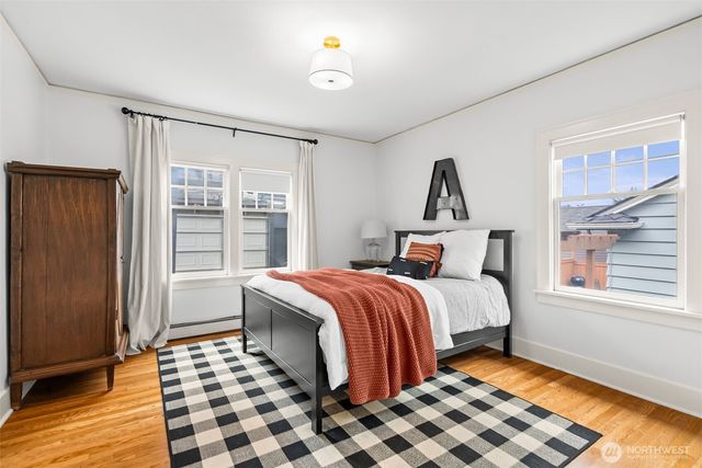 114 Queen Anne Drive, Seattle, WA 98109