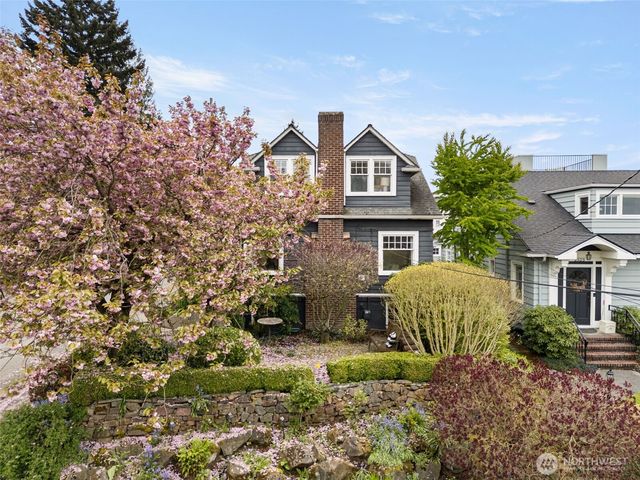 114 Queen Anne Drive, Seattle, WA 98109
