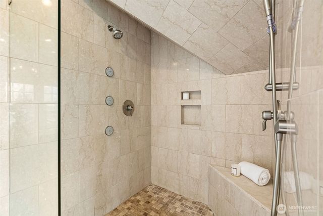 114 Queen Anne Drive, Seattle, WA 98109