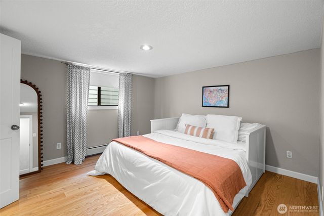114 Queen Anne Drive, Seattle, WA 98109