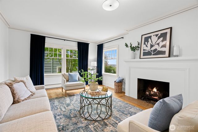 114 Queen Anne Drive, Seattle, WA 98109