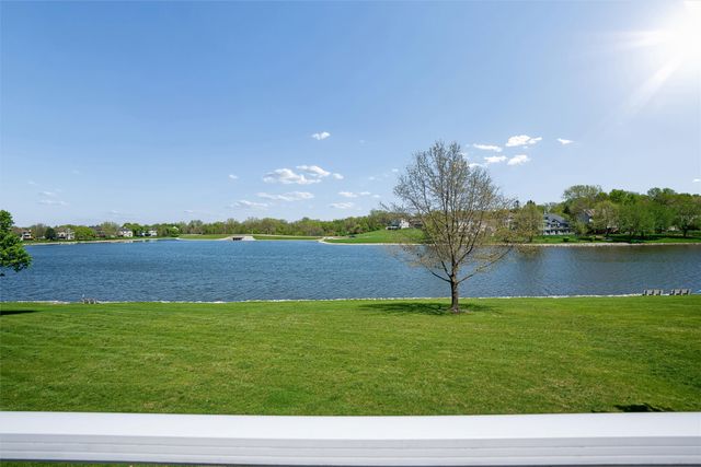 13619 Bay Hill Drive, Clive, IA 50325