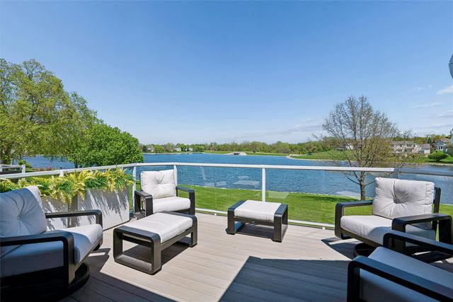 13619 Bay Hill Drive, Clive, IA 50325