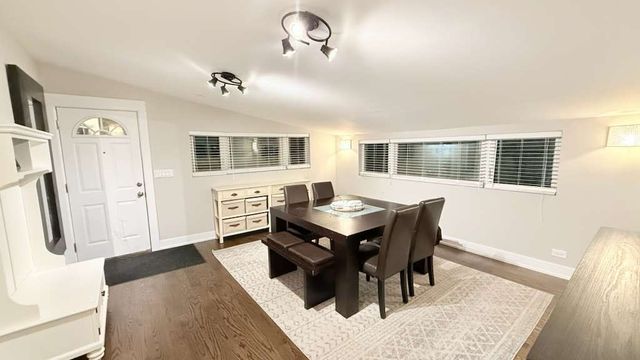 7020 wright Terrace, Niles, IL 60714