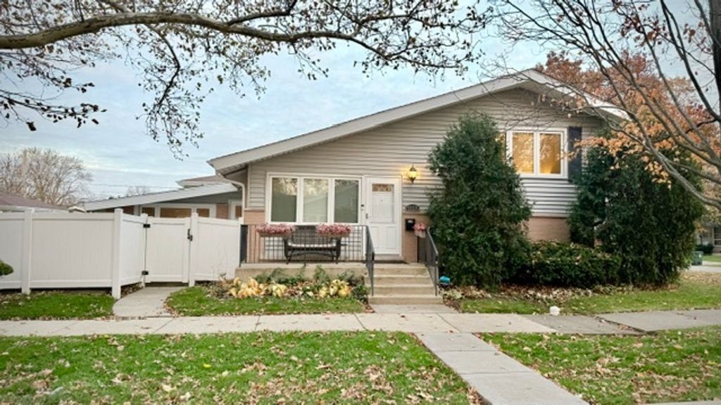 7020 wright Terrace, Niles, IL 60714