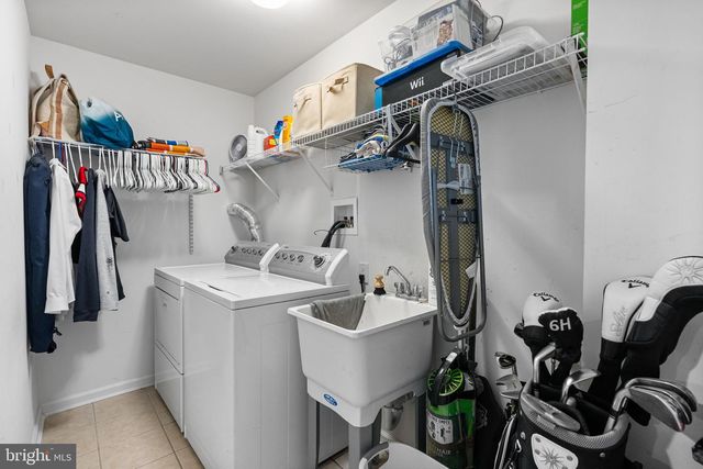 256 S SAVANNA DR, Pottstown, PA 19465