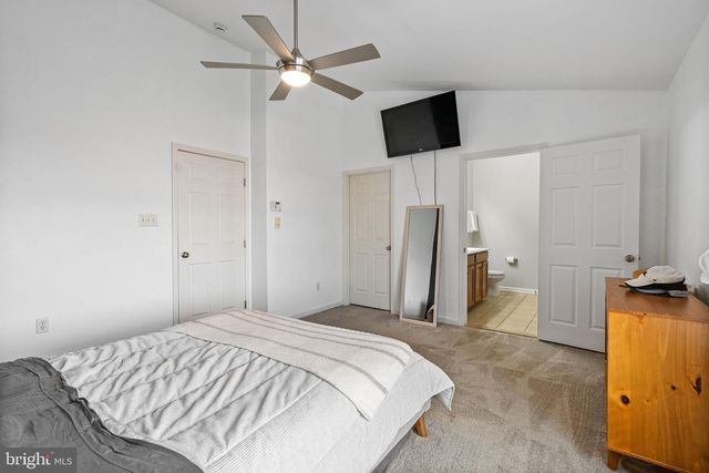 256 S SAVANNA DR, Pottstown, PA 19465