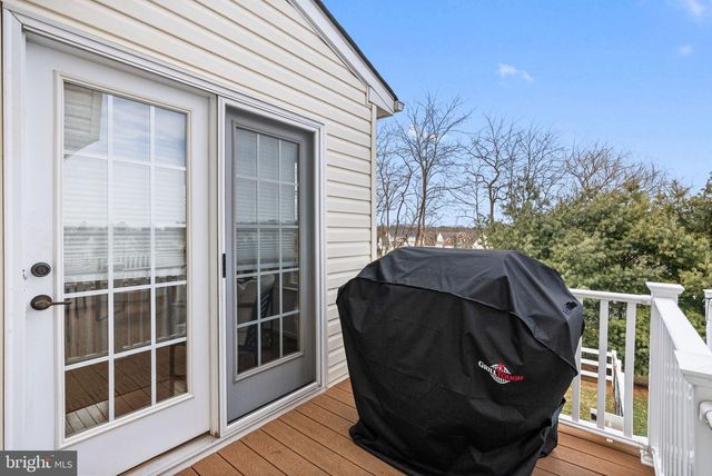 256 S SAVANNA DR, Pottstown, PA 19465