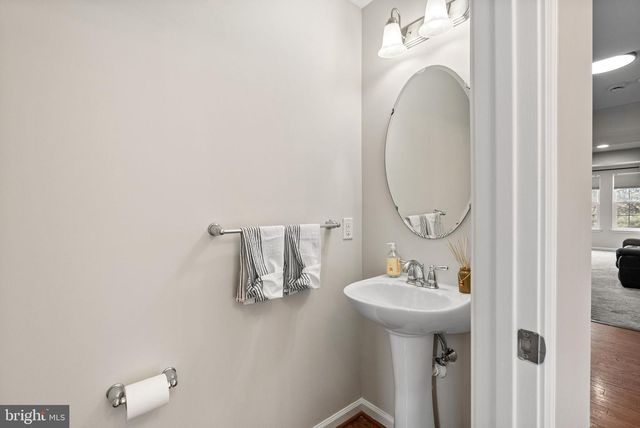 256 S SAVANNA DR, Pottstown, PA 19465