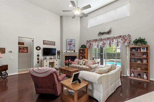 19624 SPRING OAK DRIVE, Eustis, FL 32736