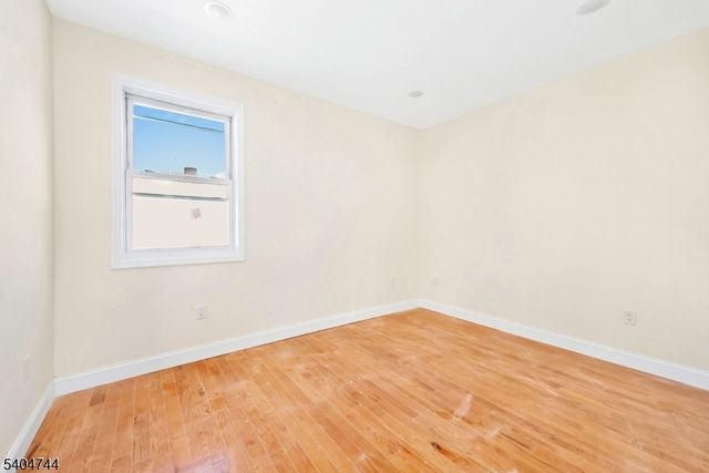 39 Ellis Ave, Irvington Twp., NJ 07111