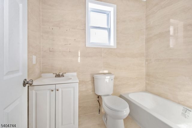 39 Ellis Ave, Irvington Twp., NJ 07111