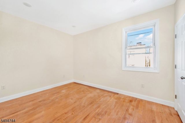 39 Ellis Ave, Irvington Twp., NJ 07111