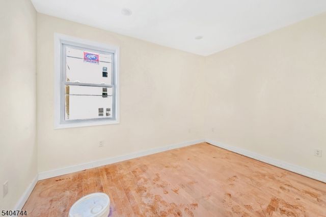 39 Ellis Ave, Irvington Twp., NJ 07111