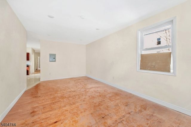 39 Ellis Ave, Irvington Twp., NJ 07111