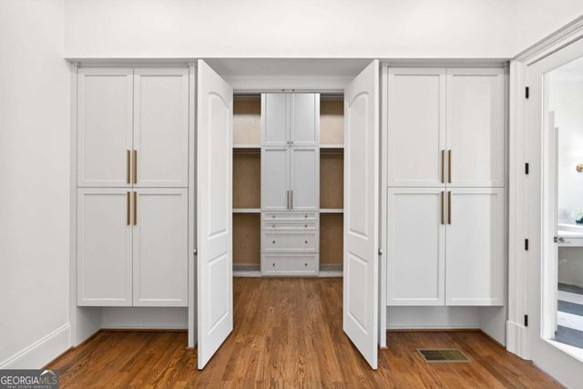 2147 Cooper Lake Road SE, Smyrna, GA 30080