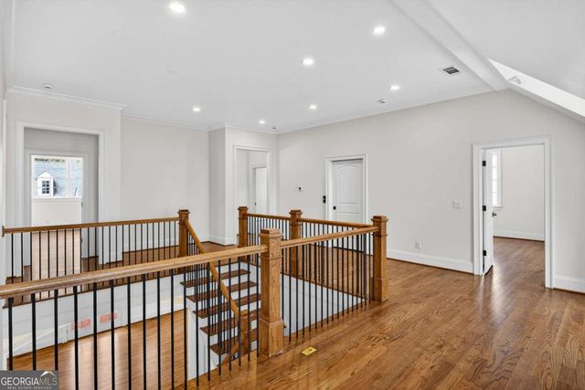 2147 Cooper Lake Road SE, Smyrna, GA 30080