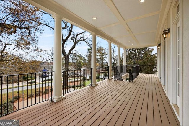 2147 Cooper Lake Road SE, Smyrna, GA 30080