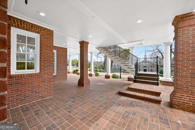 2147 Cooper Lake Road SE, Smyrna, GA 30080