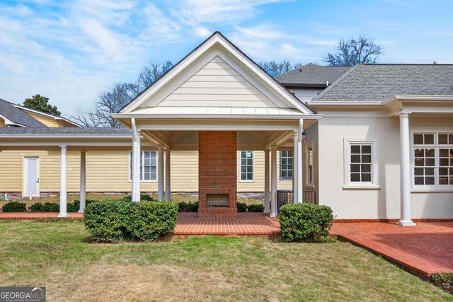 2147 Cooper Lake Road SE, Smyrna, GA 30080