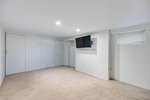 252 Cornwell Avenue, Malverne, NY 11565