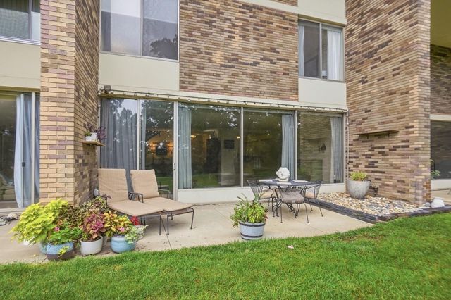 1000 Urlin Avenue, 12, Grandview Heights, OH 43212